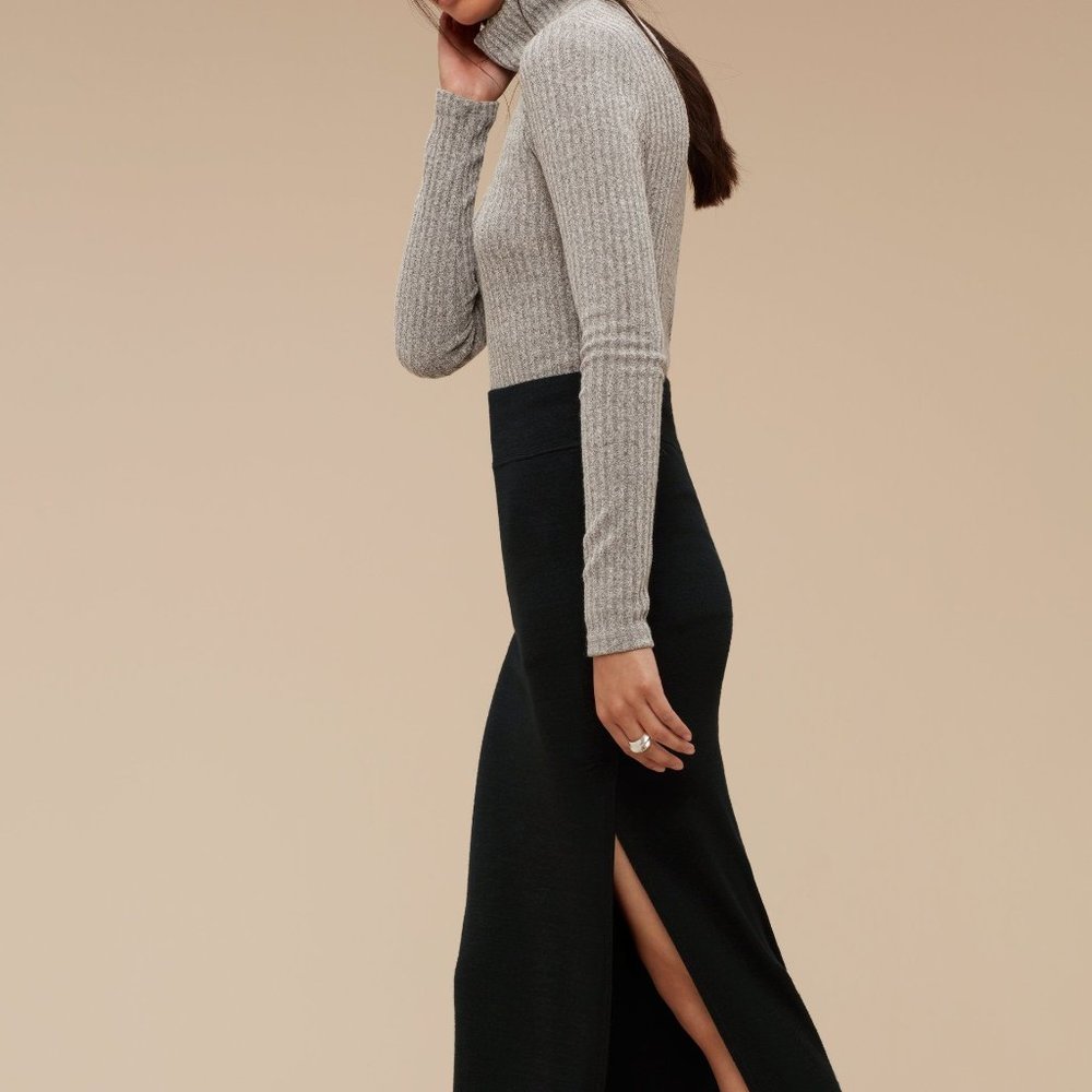 Aritzia Wilfred Free High wasted Slit Skirt - Picture 2 of 4